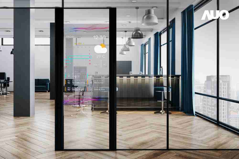 尊龙集团致力于研发低能耗之绿色产品，，，如低能耗发光组件Micro LED显示技术，，，，具高透明、、可无限拼接的特性，，，，可依需求调整并延伸应用于不同场域，，，包括汽车侧窗或家庭玄关、、、、智慧橱窗、、、商业展示等